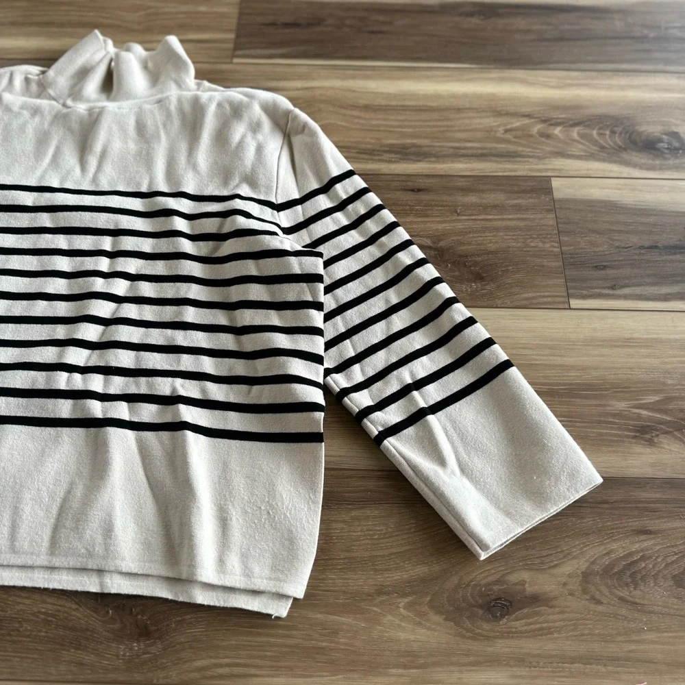 H&M womens high collar striped sweater size medium